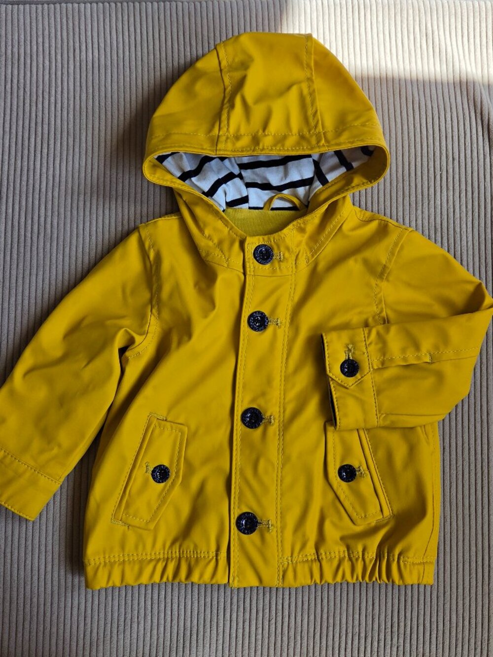 Baby GAP Raincoat - 6-12mos